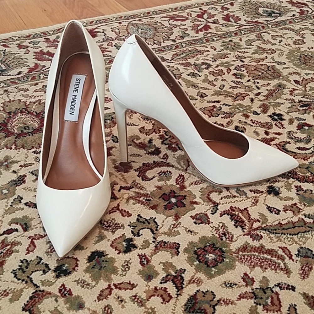Steve Madden Cream Heels